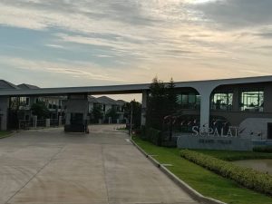 4DBD8A6F-0335-4567-B1AC-EF7284DF6594